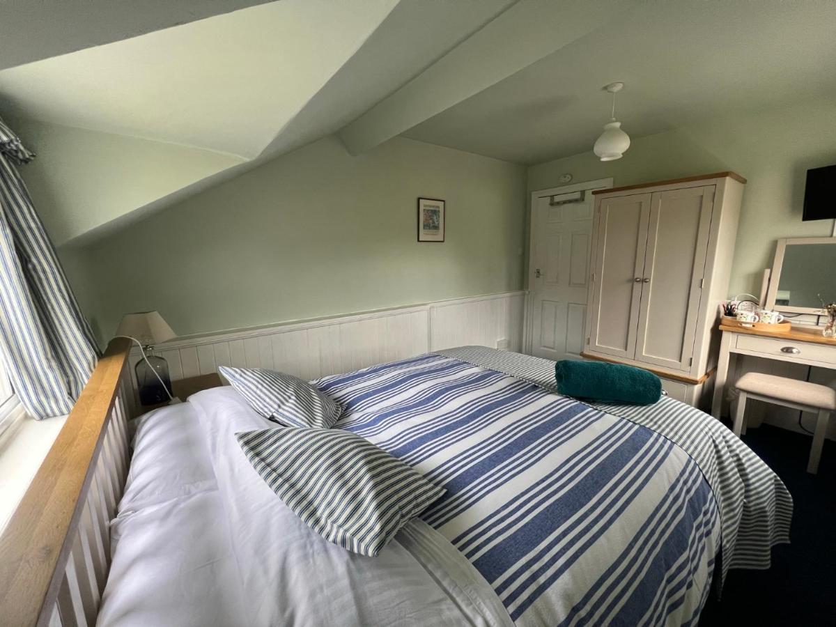 Pentre Cerrig Country House Llanferres ภายนอก รูปภาพ