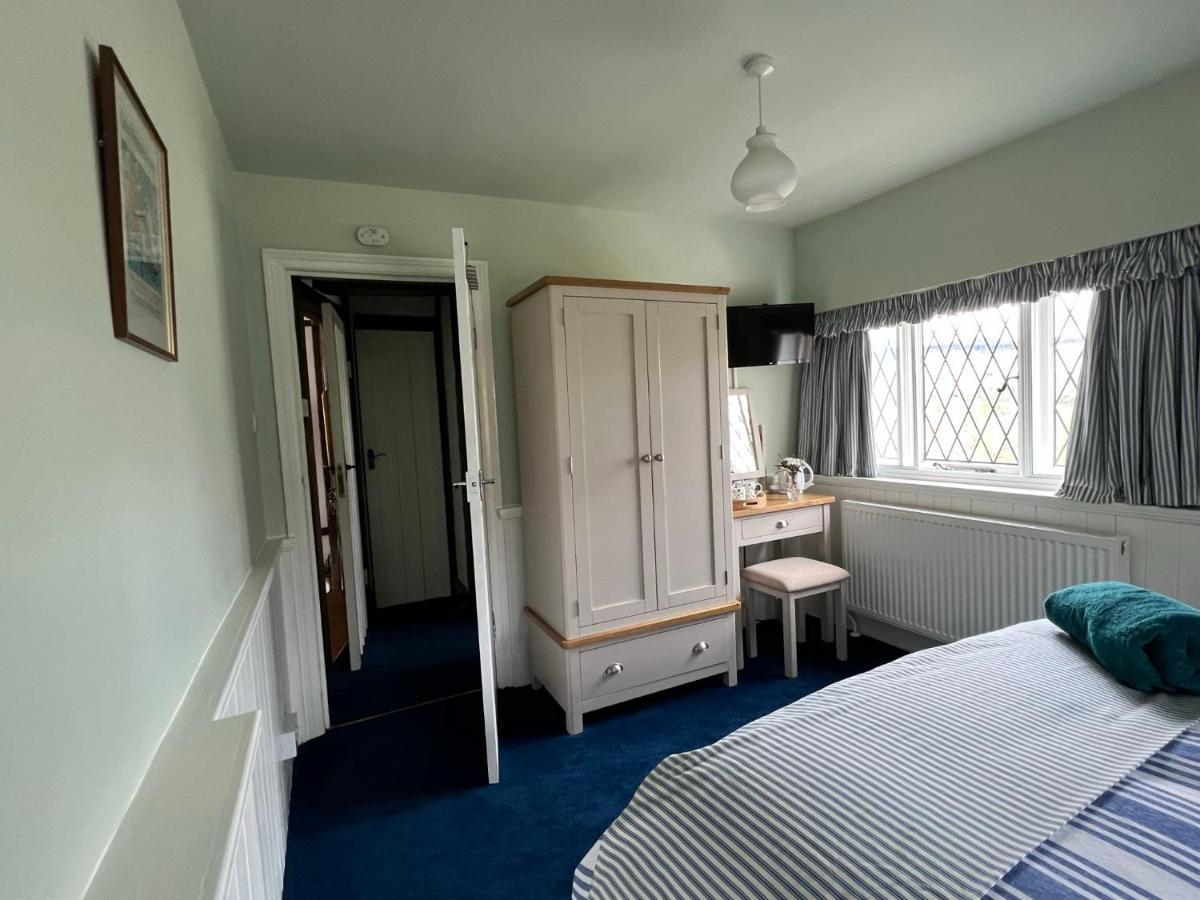 Pentre Cerrig Country House Llanferres ภายนอก รูปภาพ