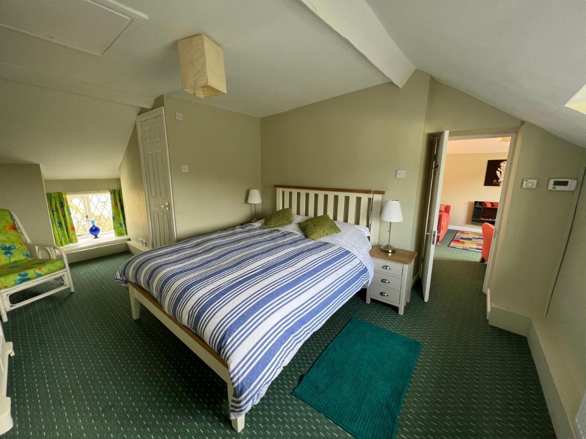 Pentre Cerrig Country House Llanferres ภายนอก รูปภาพ