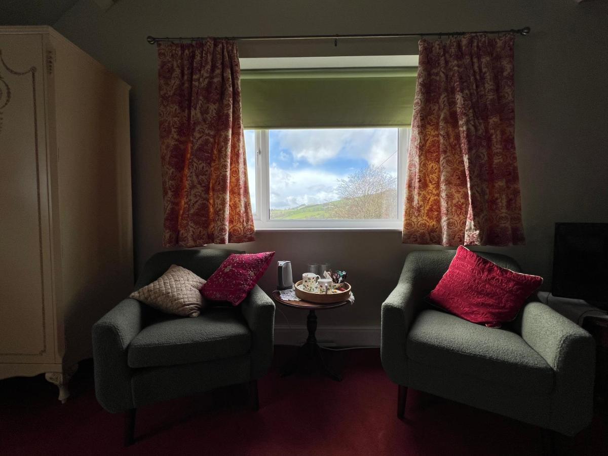 Pentre Cerrig Country House Llanferres ภายนอก รูปภาพ